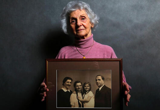 Фотопортрети на преживеани од Аушвиц, по повод 70-годишнината од нивното ослободување